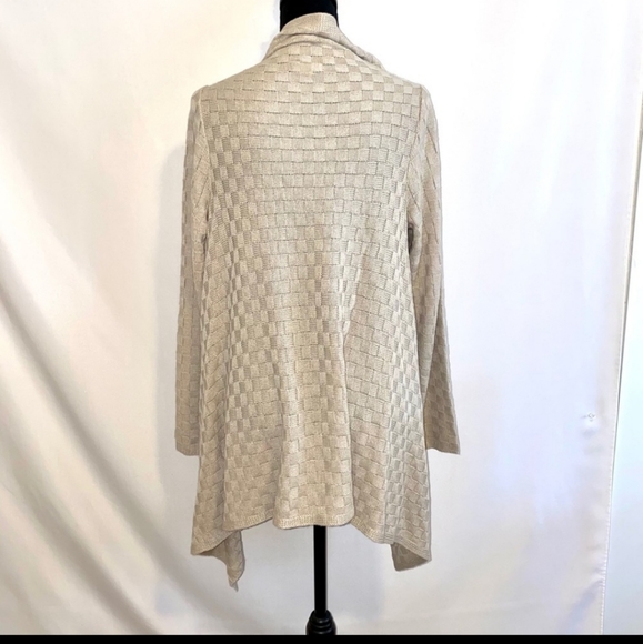 Gorgeous Venus waffle knit cardigan / wrap. - Picture 5 of 8